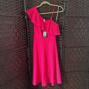 Lilly Pulitzer Hot Pink dress- perfect for spring and graduations